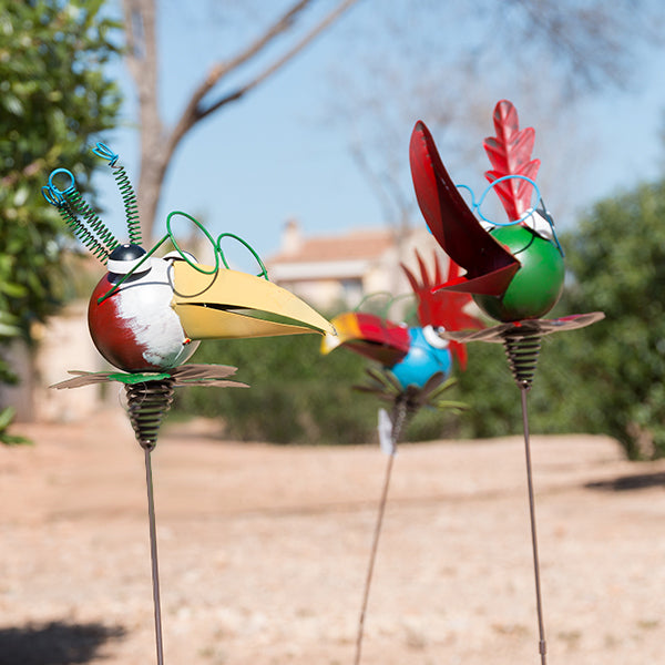 Metal Decorative Bird for Gardens